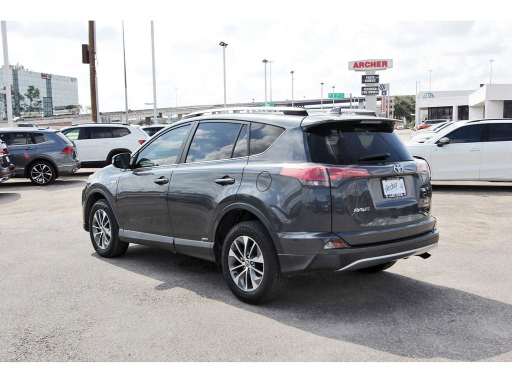 2018 Toyota RAV4 Hybrid XLE