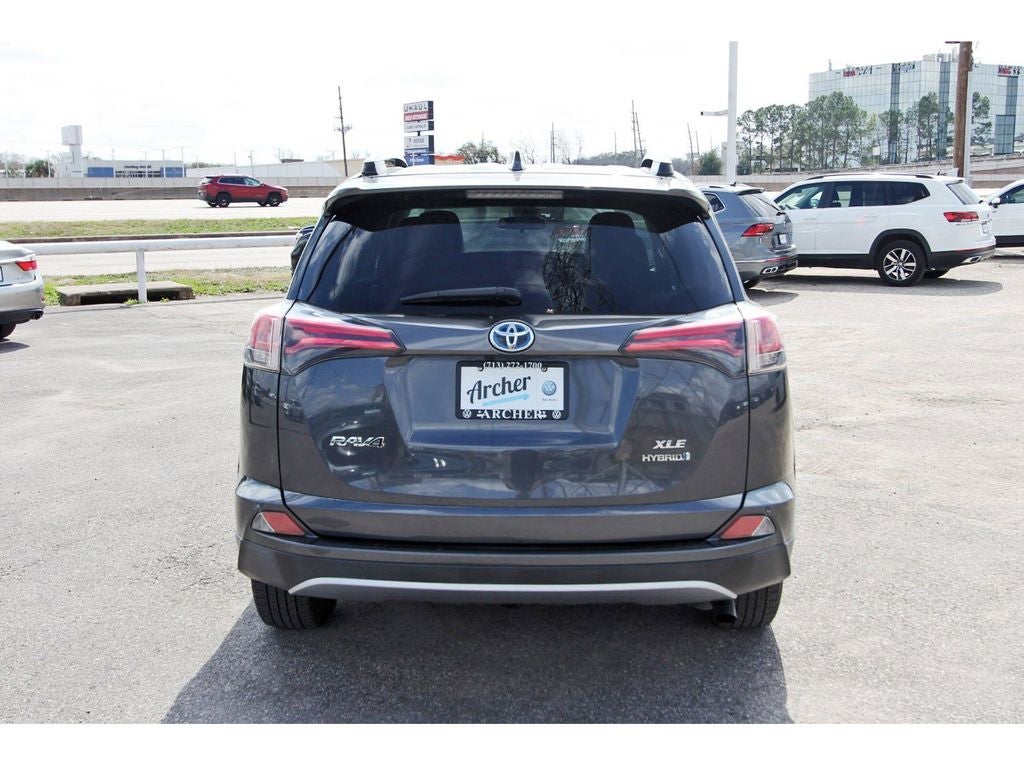 2018 Toyota RAV4 Hybrid XLE