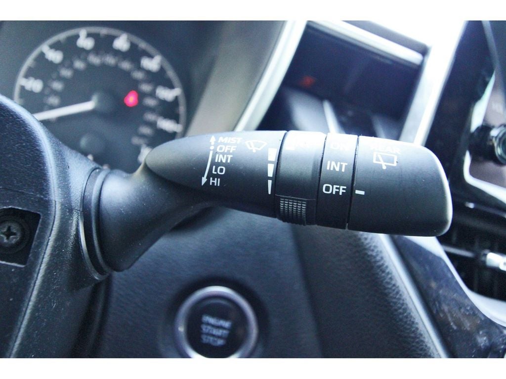 2023 Toyota Corolla Hatchback SE