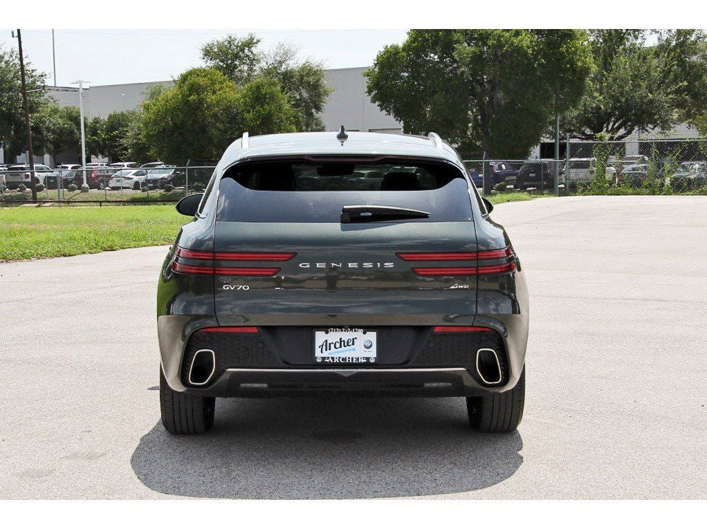 2025 Genesis GV70 2.5T
