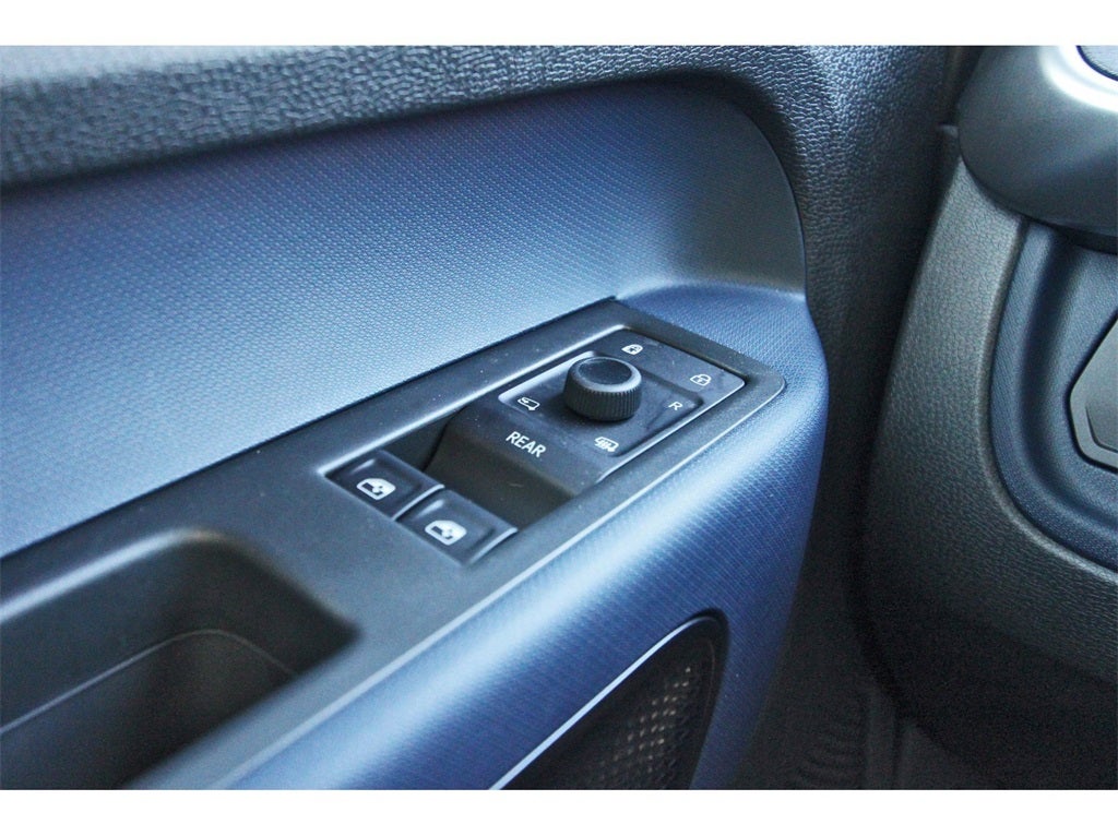 2025 Volkswagen ID. Buzz Pro S Plus