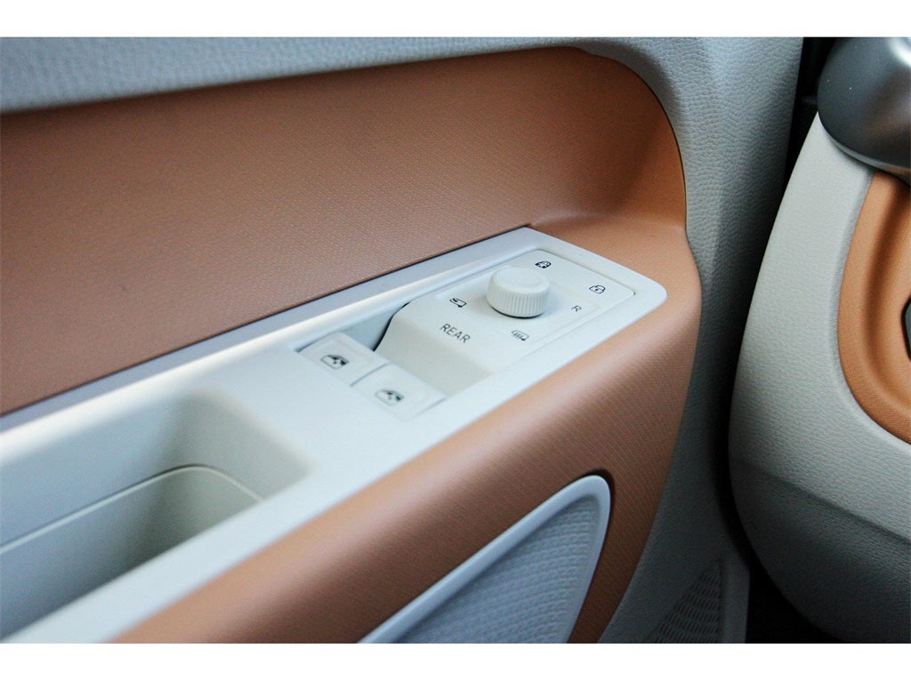 2025 Volkswagen ID. Buzz Pro S Plus