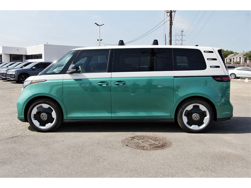 2025 Volkswagen ID. Buzz Pro S Plus