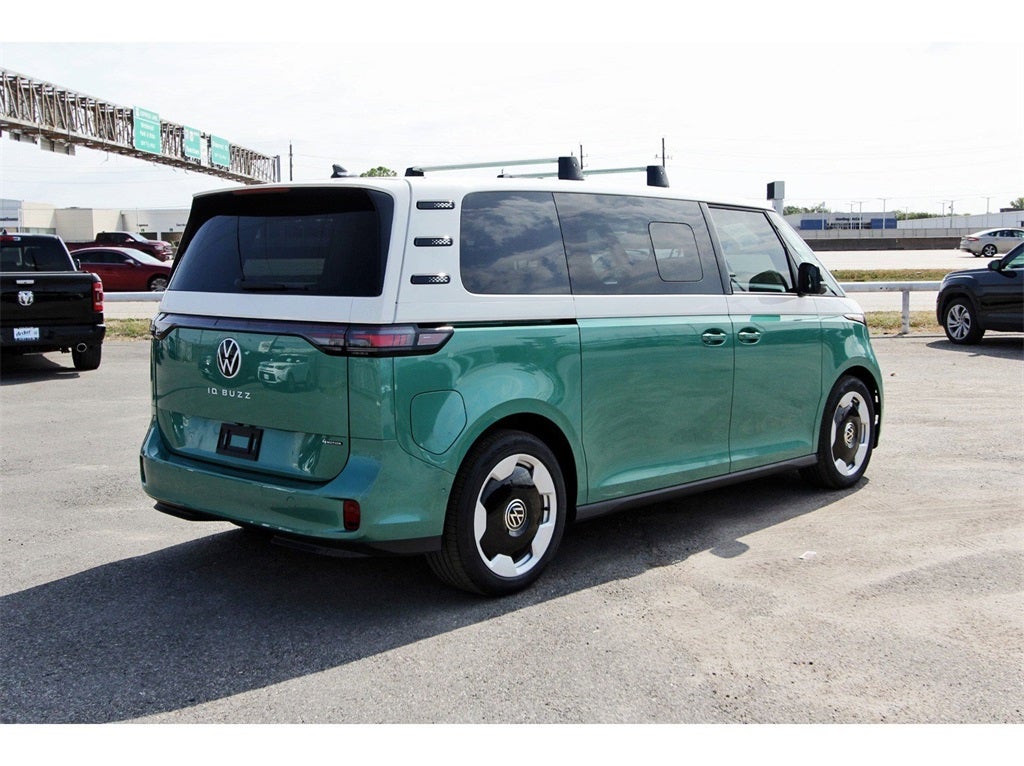 2025 Volkswagen ID. Buzz Pro S Plus