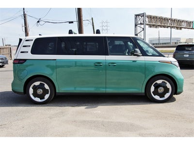 2025 Volkswagen ID. Buzz Pro S Plus