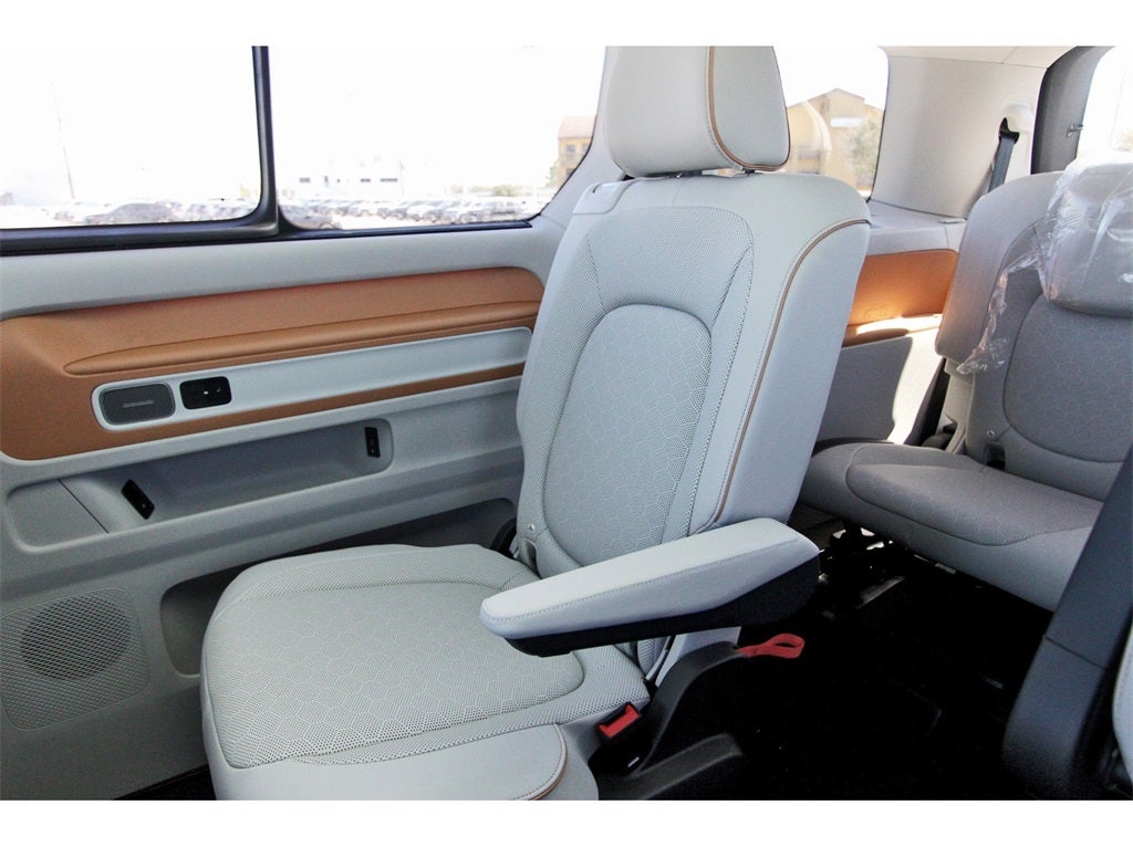 2025 Volkswagen ID. Buzz Pro S Plus