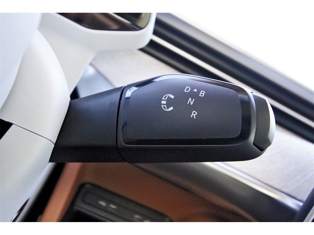 2025 Volkswagen ID. Buzz Pro S Plus