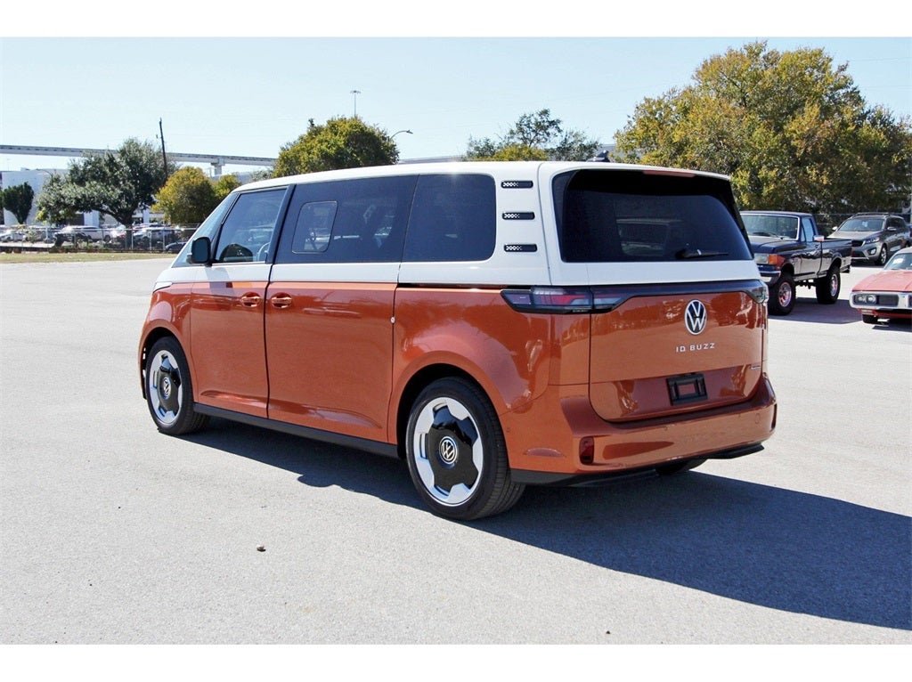 2025 Volkswagen ID. Buzz Pro S Plus