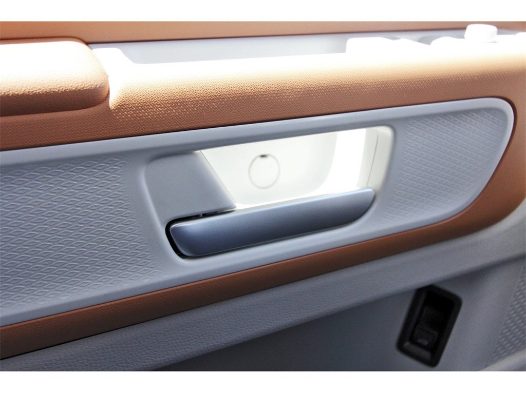 2025 Volkswagen ID. Buzz Pro S Plus