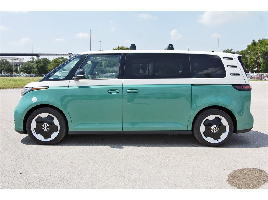 2025 Volkswagen ID. Buzz Pro S Plus