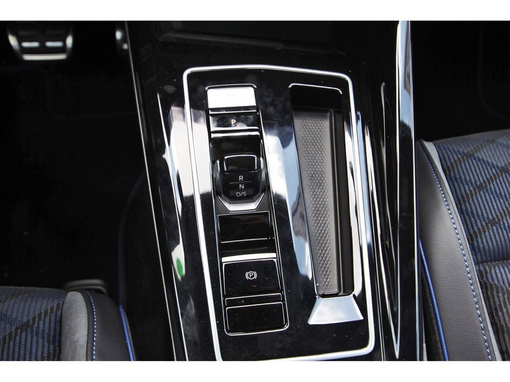 2026 Volkswagen Golf R 2.0T