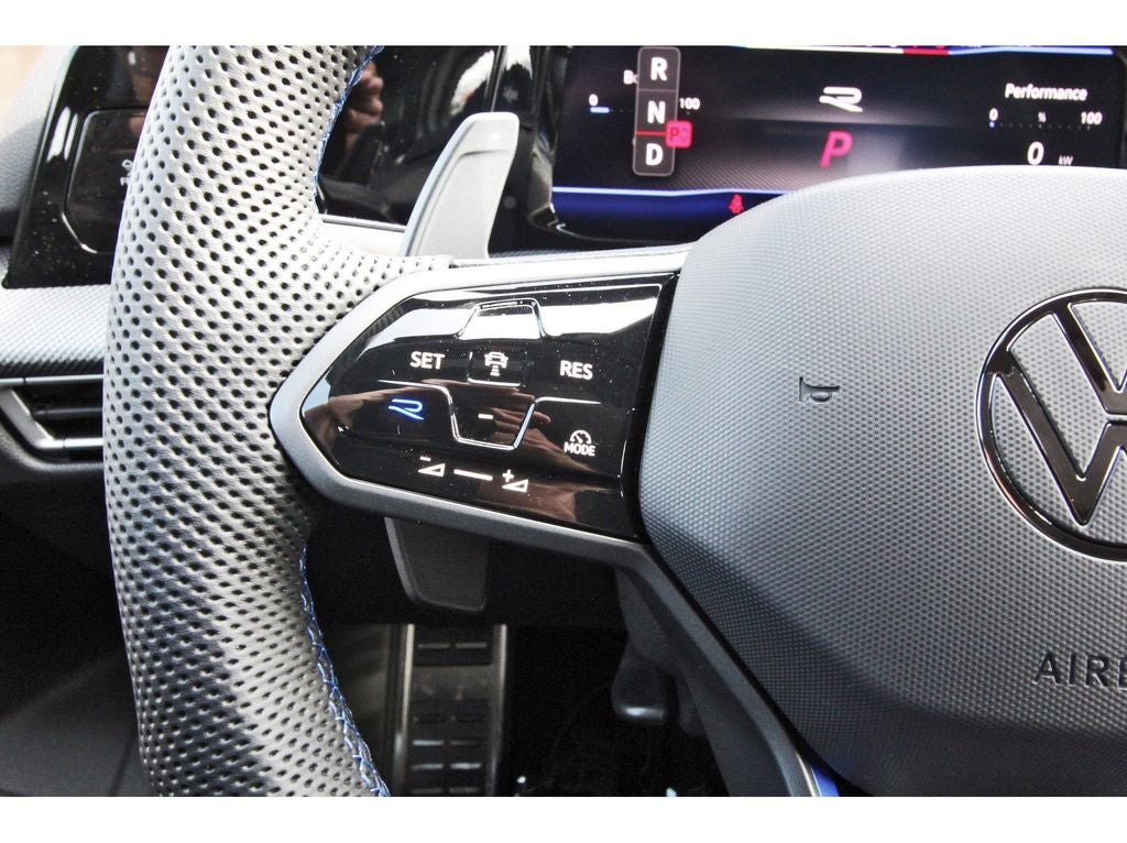 2026 Volkswagen Golf R 2.0T