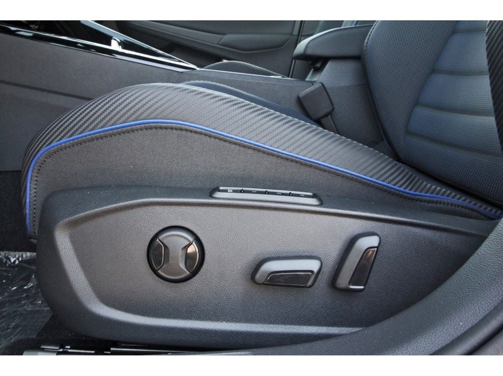 2026 Volkswagen Golf R 2.0T