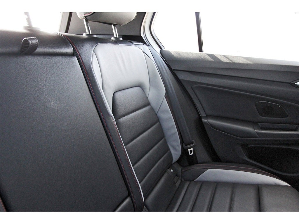 2026 Volkswagen Golf GTI Autobahn