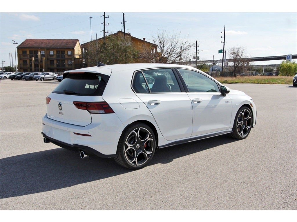 2026 Volkswagen Golf GTI Autobahn