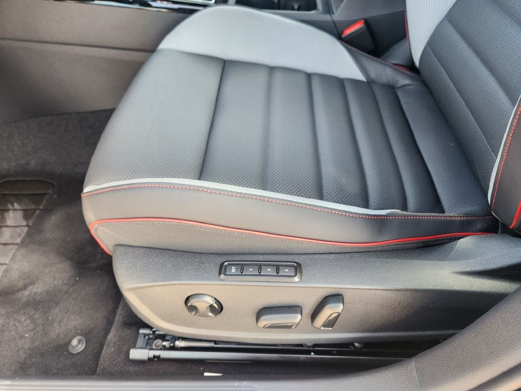 2026 Volkswagen Golf GTI Autobahn
