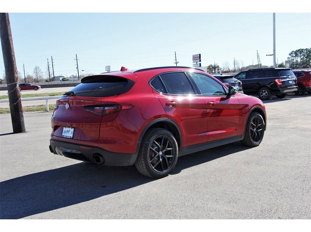 2019 Alfa Romeo Stelvio Ti Sport