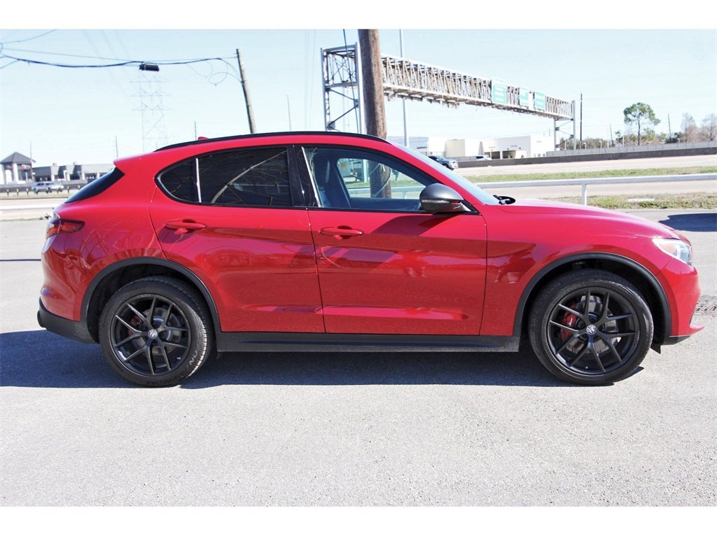 2019 Alfa Romeo Stelvio Ti Sport